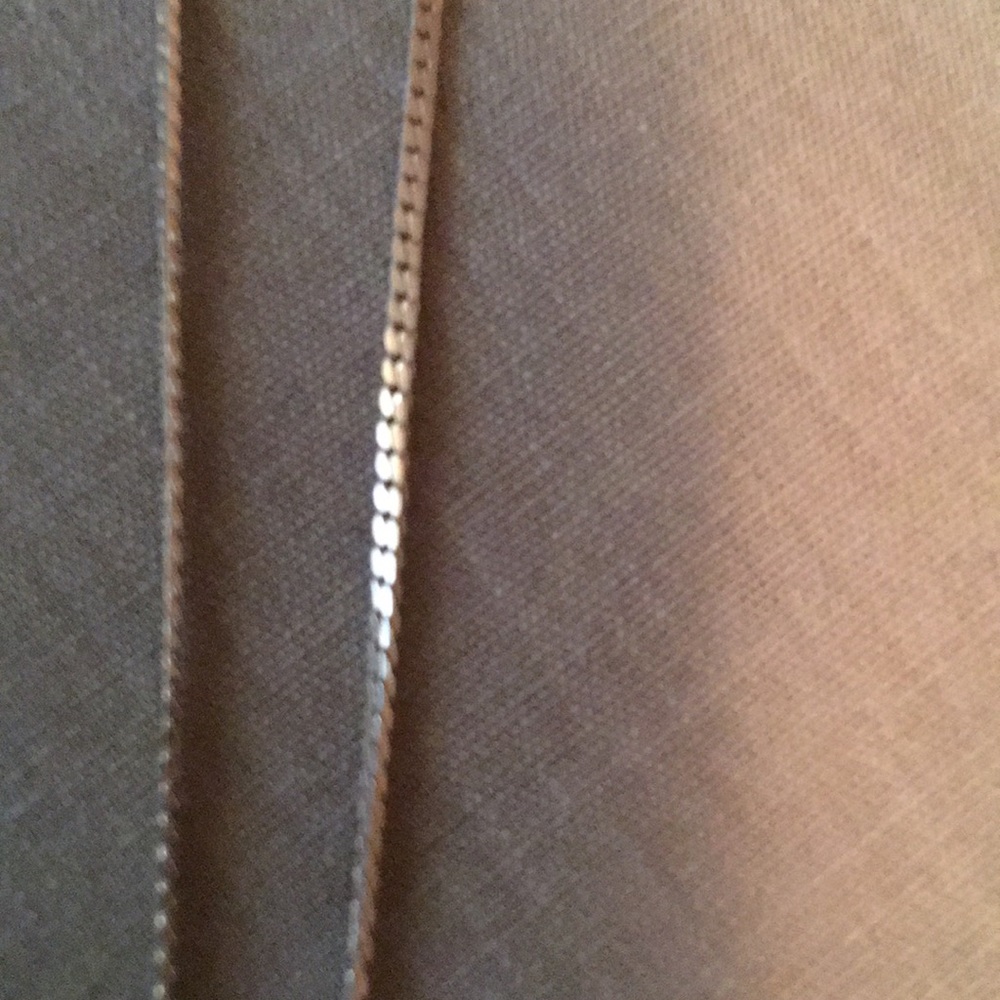 Woman’s necklace - Picture 2 of 3